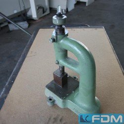 Piercing Press - WMW k.A.