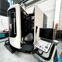 Boring mills / Machining Centers / Drilling machines - Machining Center - Universal - DECKEL DMU 60 evo