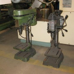 Bohrwerke / Bearbeitungszentren / Bohrmaschinen - Tischbohrmaschine - INTERKRENN T 8-135 E6